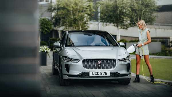 Jaguar Land Rover Day від АРТЕКС: вихідні в заміській резиденції