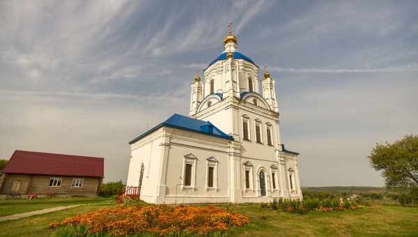 Церква Ніколи Чудотворця в селі Кам "яний кінець