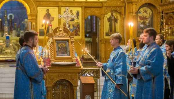 Церква Тихвінської ікони Божої Матері в селищі ім. Цюрупи