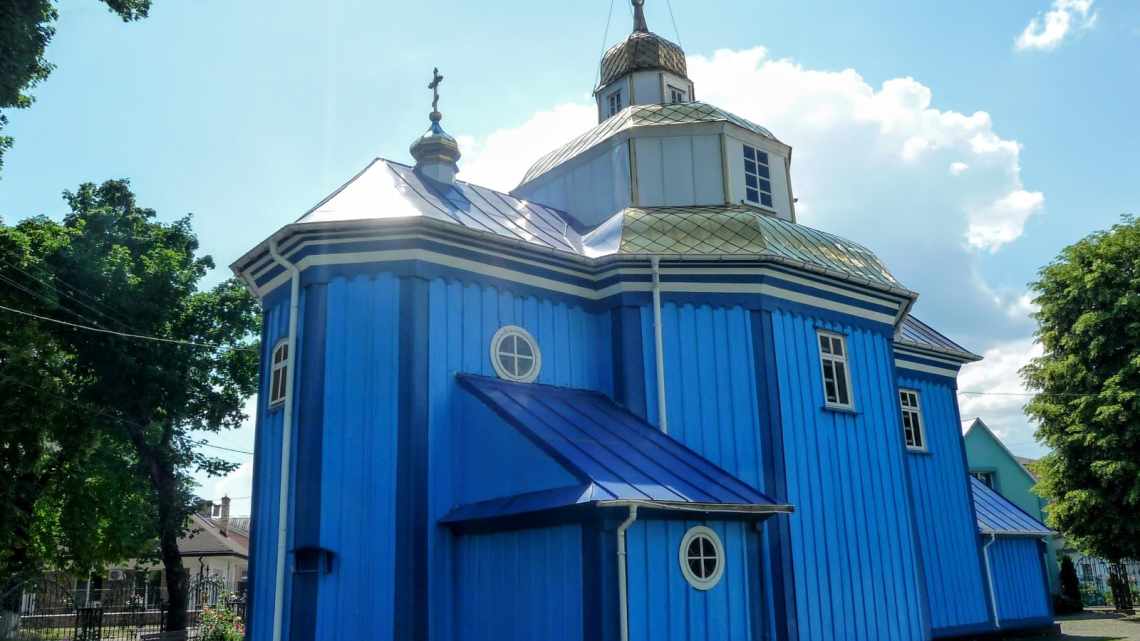 Свято-Успенська церква в Вузловій