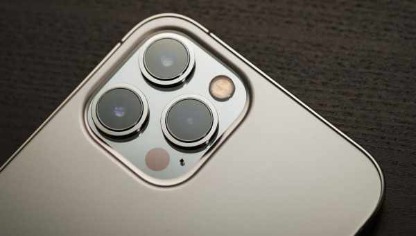 Чим відрізняється формат ProRAW в iPhone 12 Pro від звичайної фотографії?