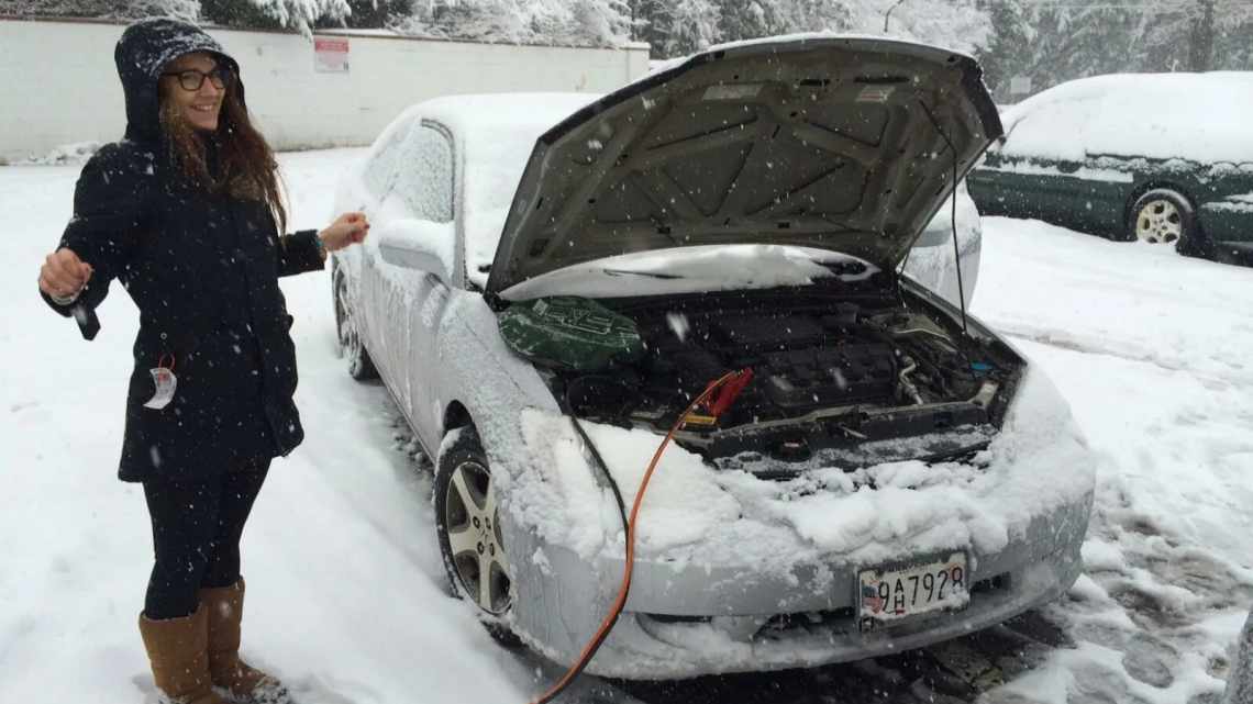 Як не замерзнути в заглухлому автомобілі