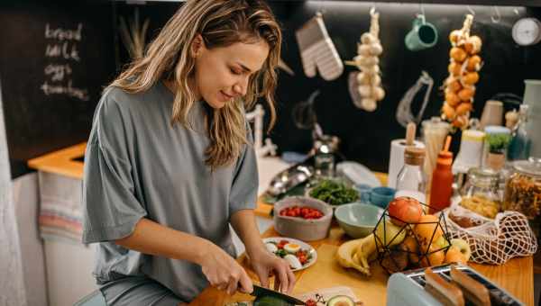 5 продуктів, що викликають неприємний запах з рота і способи його усунути