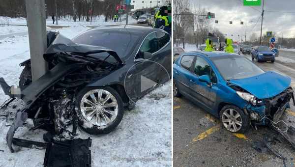 Автопілот Tesla потрапив в аварію зі смертельними наслідками