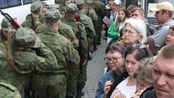 Що робити, коли дружина виявляє неповагу до чоловіка та його прохань