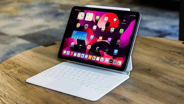 Apple додасть в клавіатуру для iPad функцію управління підсвічуванням