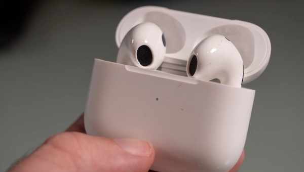 Якими будуть AirPods 3 і хто їхні конкуренти?