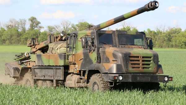 Французи розроблять самохідну гаубицю нового покоління