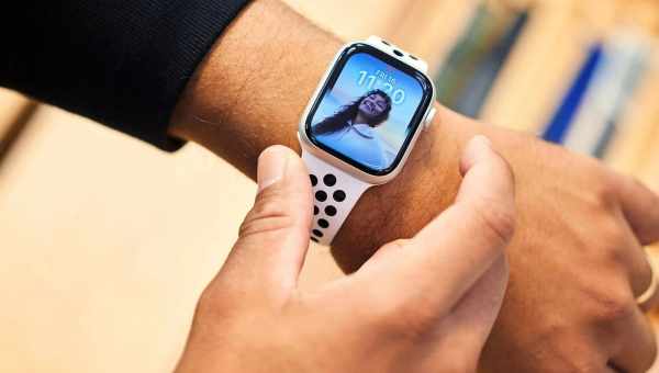 Вчені з'ясували, як Apple Watch можуть допомогти хворим на гіпертонію