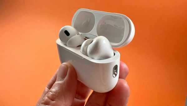 Apple почала безкоштовно змінювати AirPods Pro, якщо вони видають тріск або не працює шумоподавлення