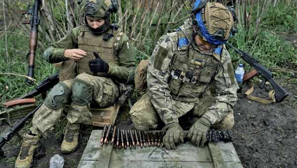 Кіборги серед нас: для чого біохакери вживляють мікросхеми під шкіру