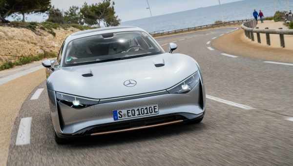 Концепт-кар Mercedes Vision EQXX EV проїхав 1000 км на одній зарядці